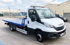 Plataforma basculante FPD50 para Iveco 70